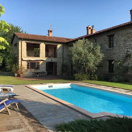 فيلة Natura Piemonte With Pool Castino