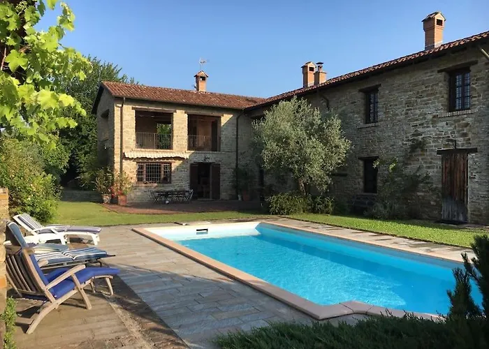 Вилла Natura Piemonte With Pool Castino